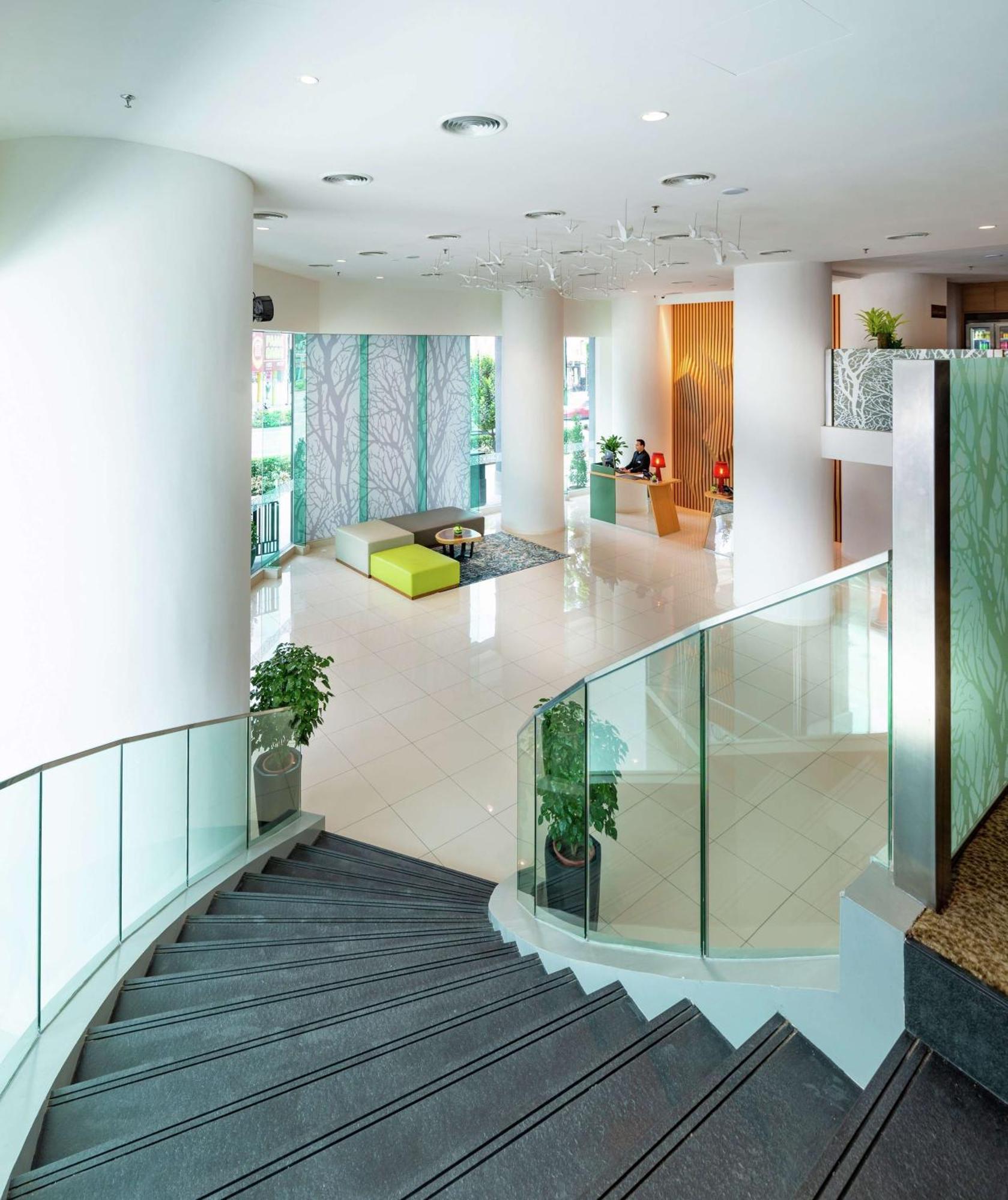 Hilton Garden - South Hotel 3*